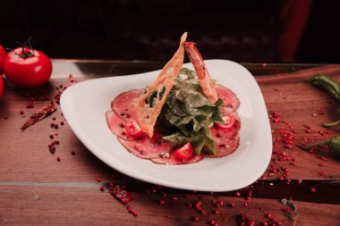 Biraz sebzeli somon pişirdim.