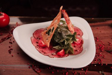 Biraz sebzeli somon pişirdim.