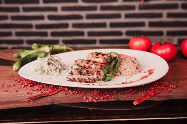 Masada nefis et yemeği. 