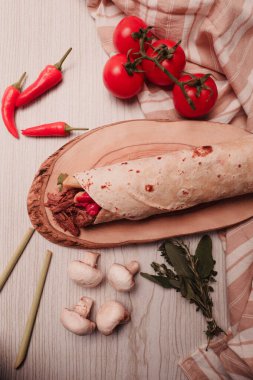 Lezzetli et eti, Türk kebap, sandviç dürümü.