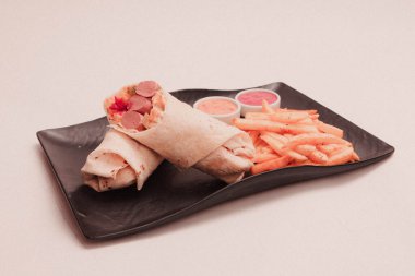 Lezzetli et eti, Türk kebap, sandviç dürümü.