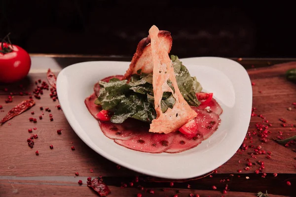 Biraz sebzeli somon pişirdim.