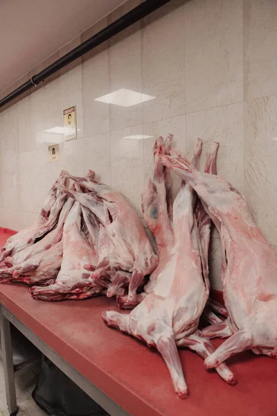 Большая Свинина Сырое Мясо Кухне — стоковое фото