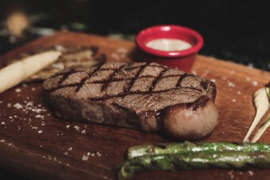 Masada nefis et yemeği. 