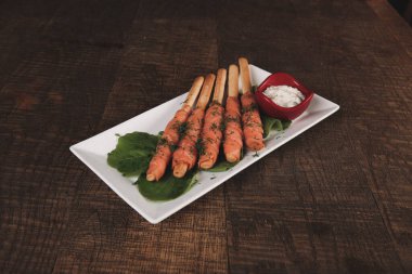 Biraz sebzeli somon pişirdim.