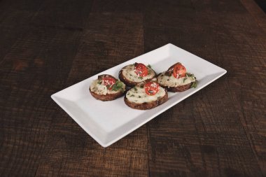 Biraz sebzeli somon pişirdim.