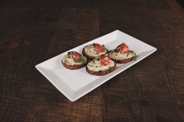 Biraz sebzeli somon pişirdim.