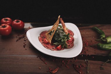 Biraz sebzeli somon pişirdim.