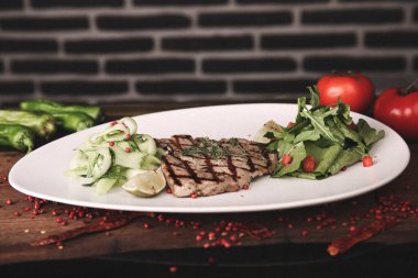 Masada nefis et yemeği. 