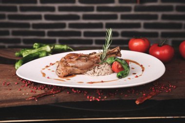 Masada nefis et yemeği. 