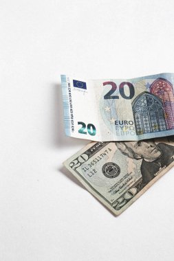 Bize dolar ve euro banknot para