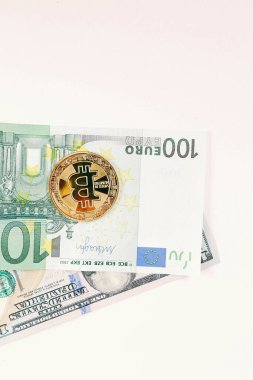 Avro, Amerikan Doları ve Bitcoin parası