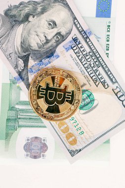Avro, Amerikan Doları ve Bitcoin parası