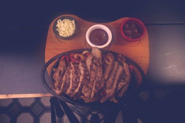 Masada nefis et yemeği. 