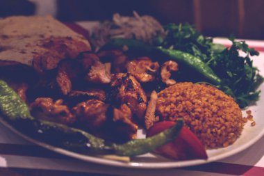 Masada nefis et yemeği. 