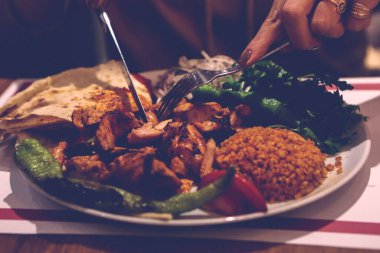 Masada nefis et yemeği. 