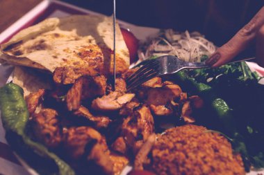 Masada nefis et yemeği. 