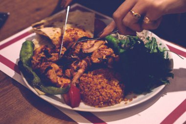 Masada nefis et yemeği. 