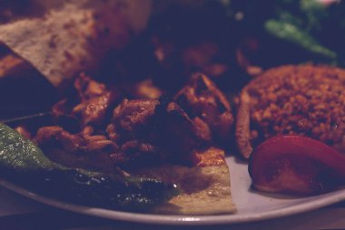 Masada nefis et yemeği. 