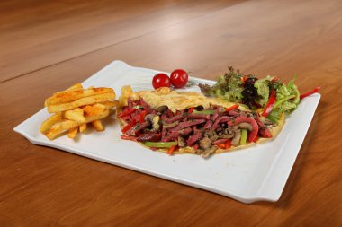 Meksika usulü dilimlenmiş tako.