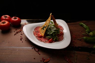 Yerel şeflerin pişirdiği ilginç yemekler.