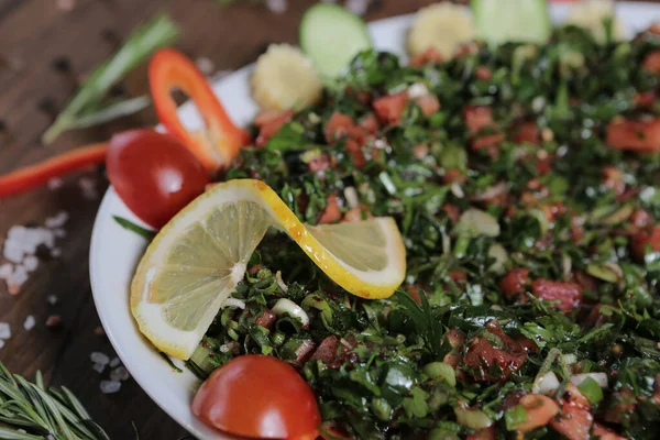 Prato Salada Fresca Com Verduras Misturadas — Fotografia de Stock