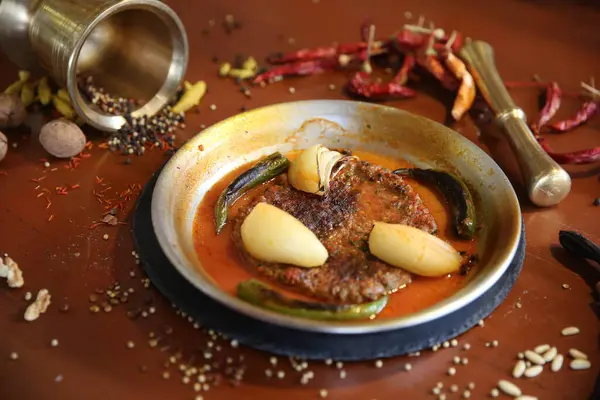 Deliciosa Refeição Carne Mesa — Fotografia de Stock