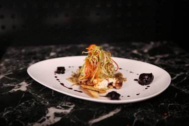 Masada nefis et yemeği. 