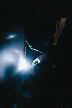 Fabrika, kaynak elemanları ve üretim