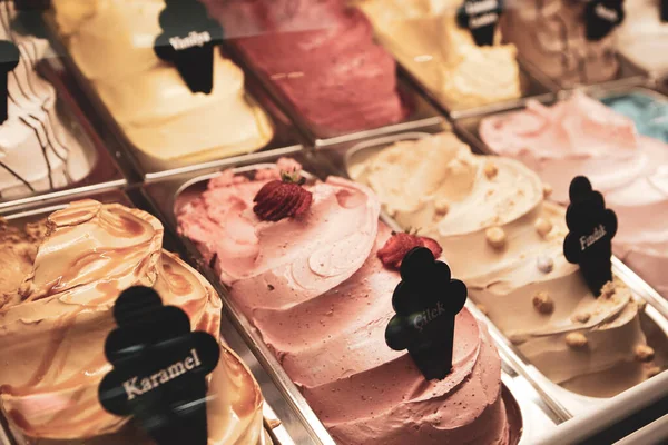 Chutná Ovocná Zmrzlina Ledničce — Stock fotografie