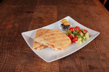 Geleneksel Türk tostu, lezzetli kahvaltı