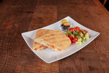 Geleneksel Türk tostu, lezzetli kahvaltı