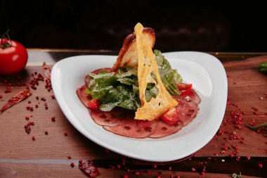 Yerel şeflerin pişirdiği ilginç yemekler.