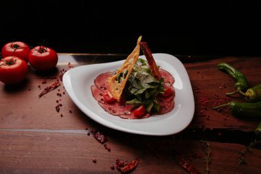 Yerel şeflerin pişirdiği ilginç yemekler.