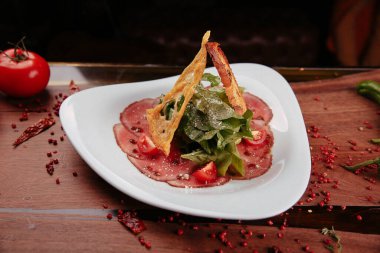 Yerel şeflerin pişirdiği ilginç yemekler.