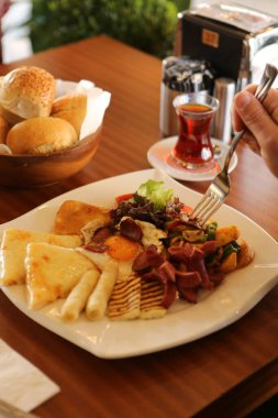 zengin ve leziz Türk Kahvaltı