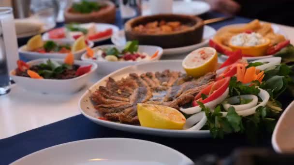 Fried Anchovies Turc Nume Hamsi Tava — Videoclip de stoc