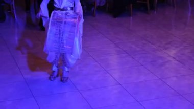 Davulcu, Türk davulcu sahnede 