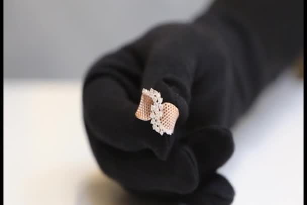 Luxe Bague Diamant — Video