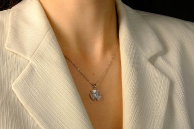 Lüks Altın ve Elmas Mücevher