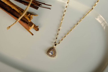 Lüks Altın ve Elmas Mücevher