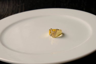 Lüks Altın ve Elmas Mücevher