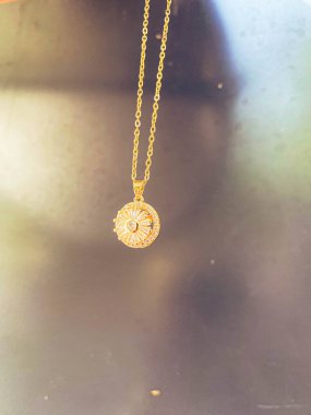 Lüks Altın ve Elmas Mücevher