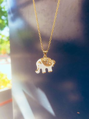 Lüks Altın ve Elmas Mücevher