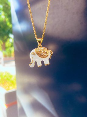 Lüks Altın ve Elmas Mücevher