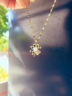 Lüks Altın ve Elmas Mücevher