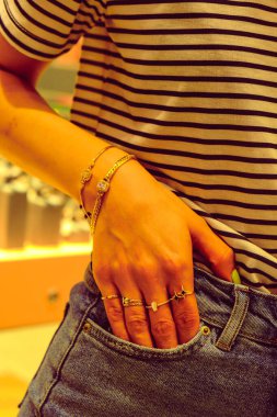 Lüks Altın ve Elmas Mücevher