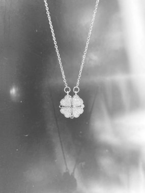 Lüks Altın ve Elmas Mücevher