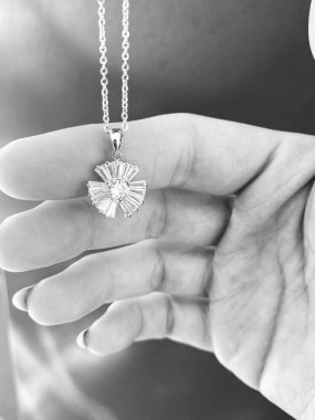 Lüks Altın ve Elmas Mücevher