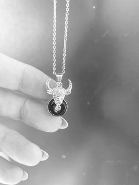 Lüks Altın ve Elmas Mücevher